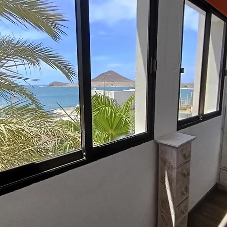 Ocean View Center エル・メダノ