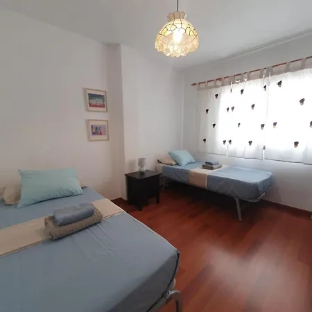 Ocean View Center アパート エル・メダノ